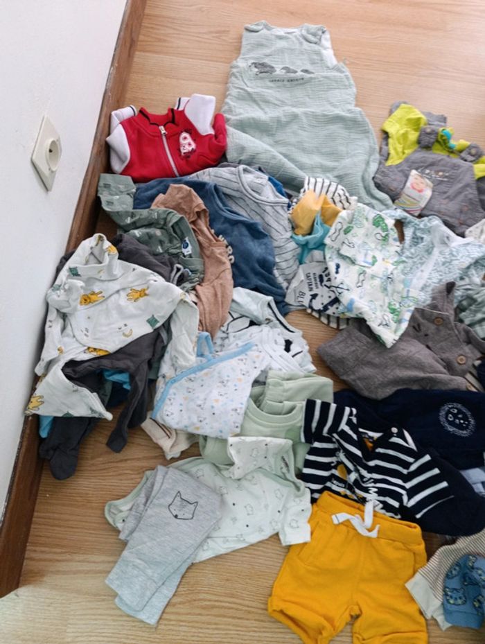 Lot vêtements 3 mois - photo numéro 2