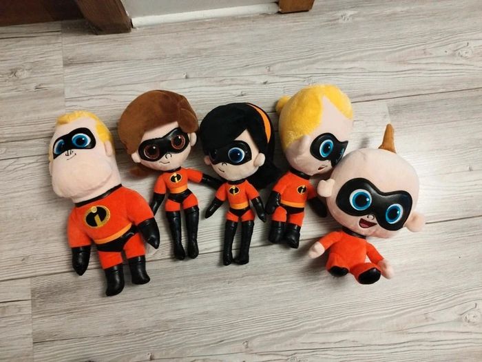 Peluche famille indestructible Pixar