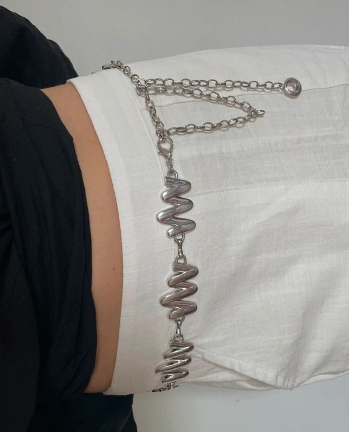 Ceinture chaîne argentée longueur 105 cm