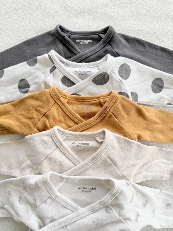 Lot complet bodies croisés Vertbaudet 1 mois - photo numéro 7