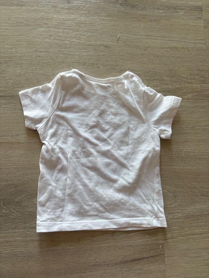 T shirt 6 mois - photo numéro 2