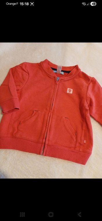 Sweat bébé taille 12 mois