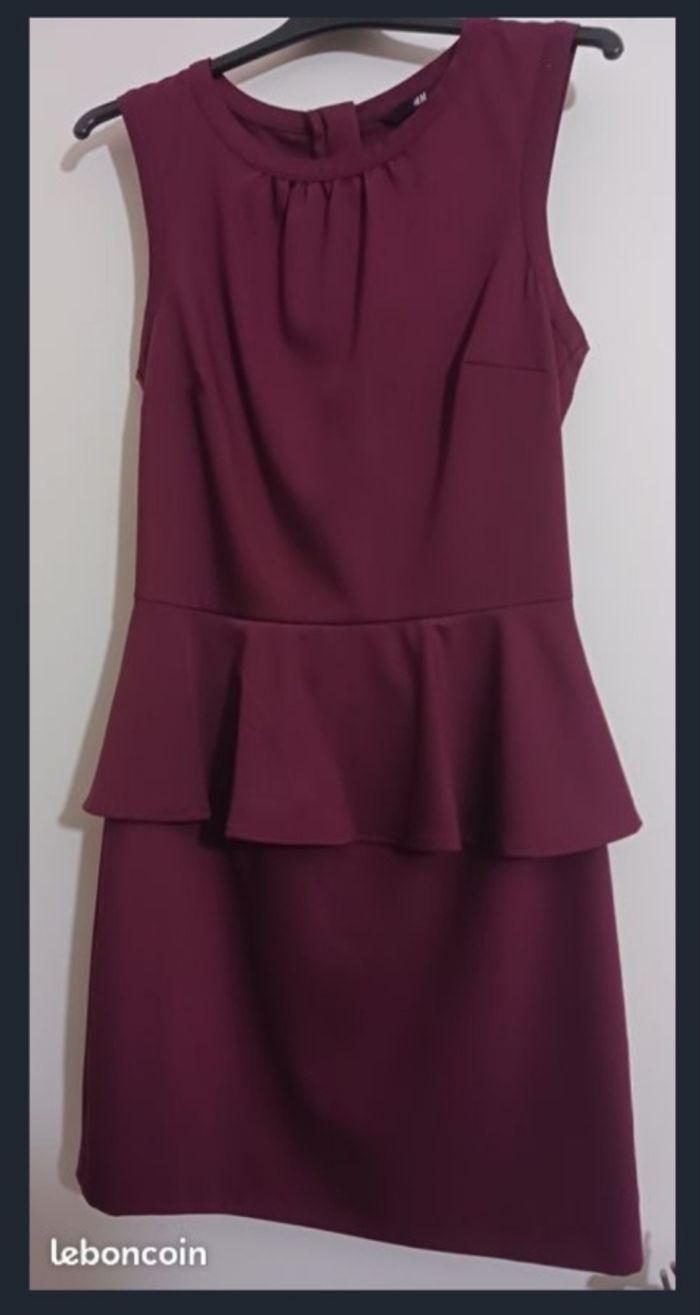 Robe, ajusté, couleur bordeaux
