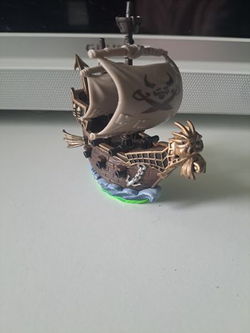 Figurine skylanders spyro bateau fantôme