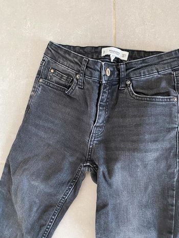 Jean troué Mango taille 34