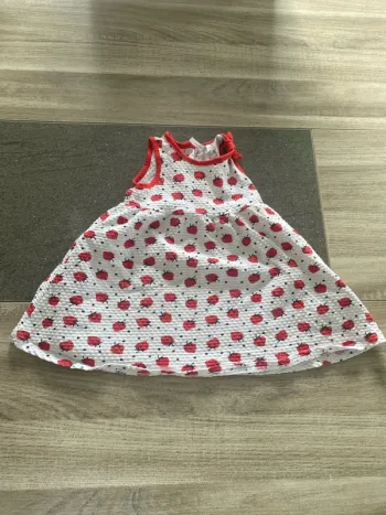 Robe fraise 12 mois