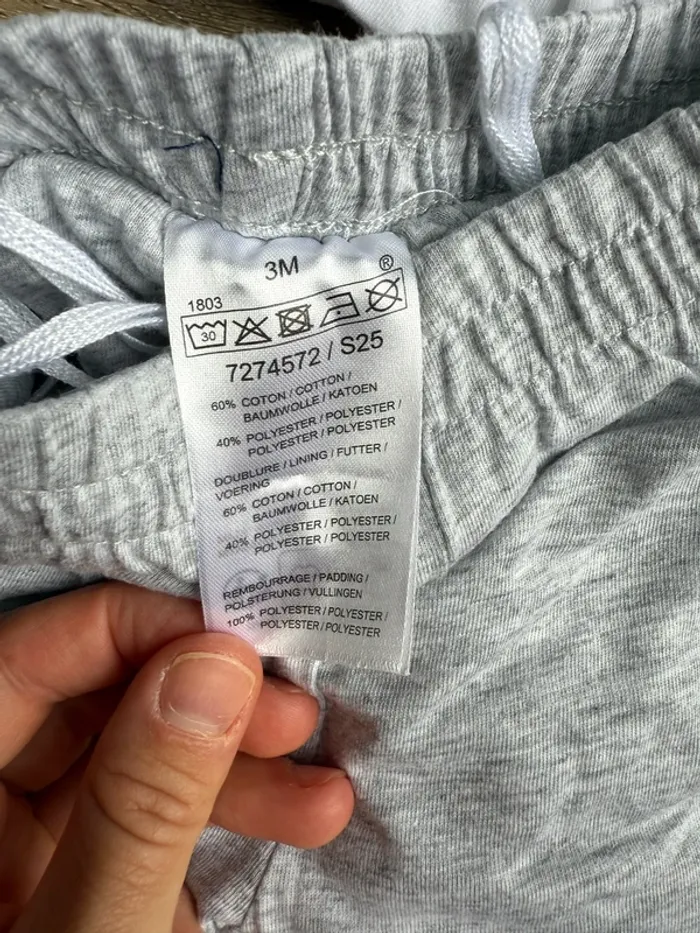 Pyjama 2 pièces 3 mois bébé garçon fille réduction sur lot sans marque très bon état - photo numéro 3
