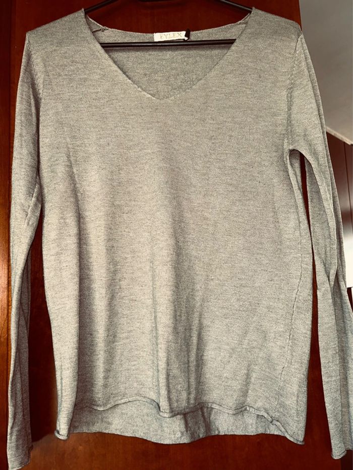 Pull beige col v 38/40 - photo numéro 2