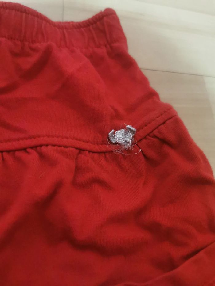 Jupe rouge 9 mois - photo numéro 2