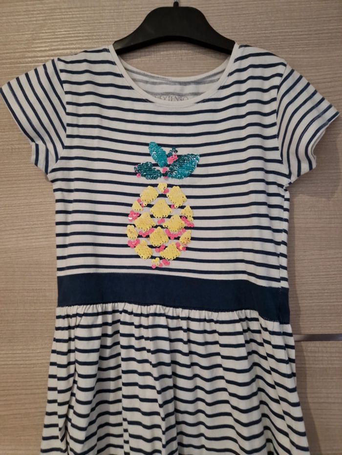 Robe taille 6 ans - photo numéro 2