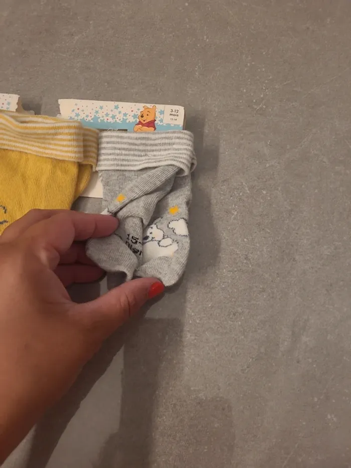 Lot chaussettes neuve Disney 15 - 18 - photo numéro 5