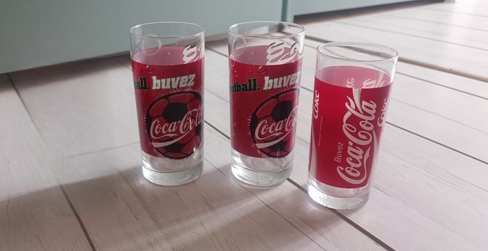 🍶 Lot d'une carafe + 3 verres Coca-Cola 🍶 - photo numéro 2