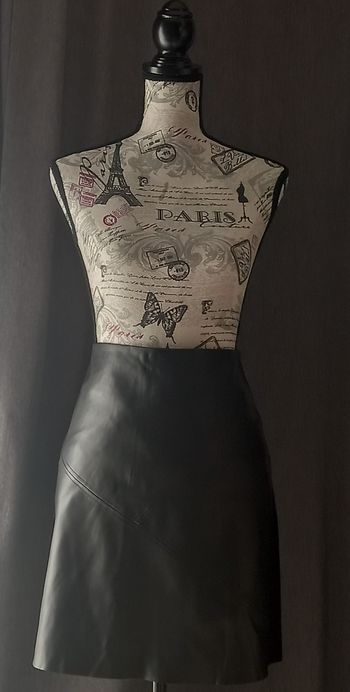 Jupe cuir Esprit Taille xs 34