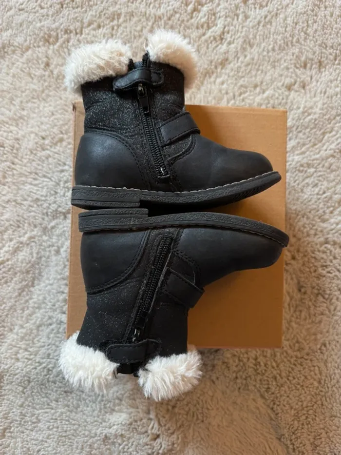 Bottines noires T.24 - photo numéro 4