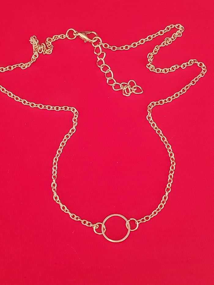 Collier a chaîne pendentif doré - photo numéro 2