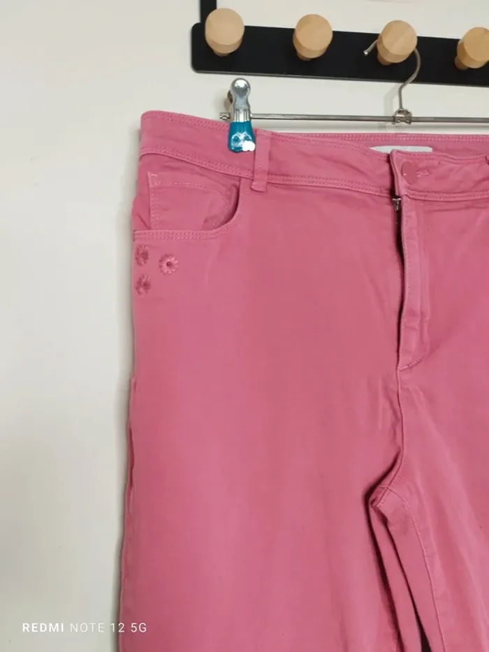 Jolie jean rose Armand Thiery taille 42 - photo numéro 2