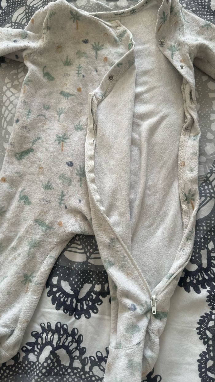 Pyjama, tape-à-l’œil - photo numéro 4