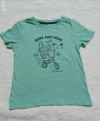 Kiabi t shirt requin 5 ans manches courtes
