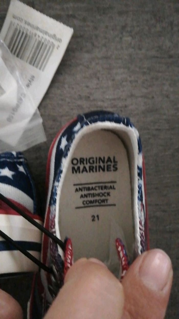 Chaussures garçon taille 21 - photo numéro 2