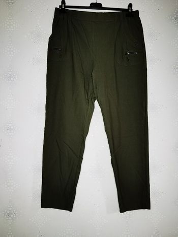 D3031 - pantalon femme taille 7