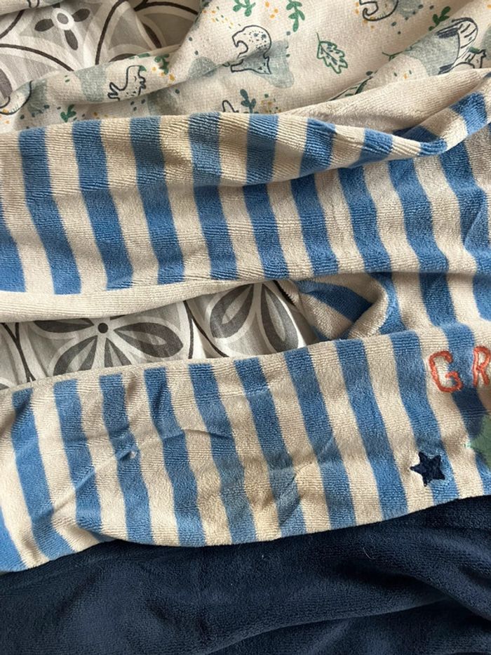 Lot de 3 pyjamas 18 mois - photo numéro 3