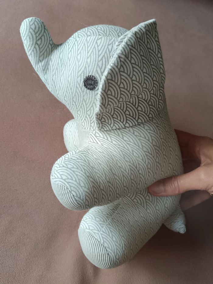 Peluche éléphant - photo numéro 2