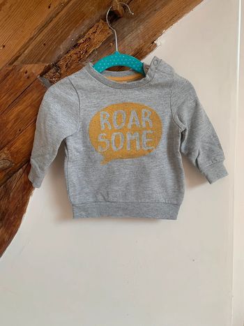 Sweat 6 mois / C&a
