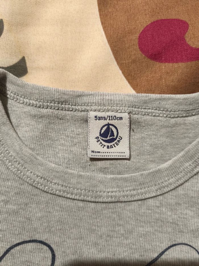 Tee shirt Petit Bateau 5 ans - photo numéro 5