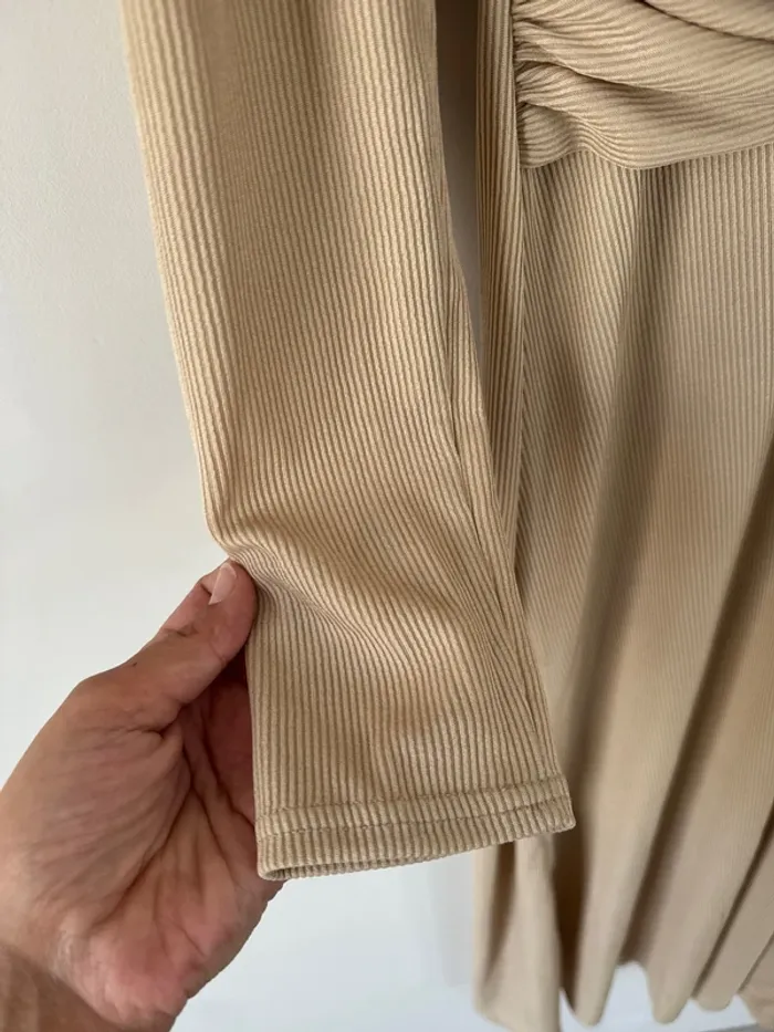 👗 robe beige- taille 40 - neuf sans étiquette - Closet london asos - photo numéro 2
