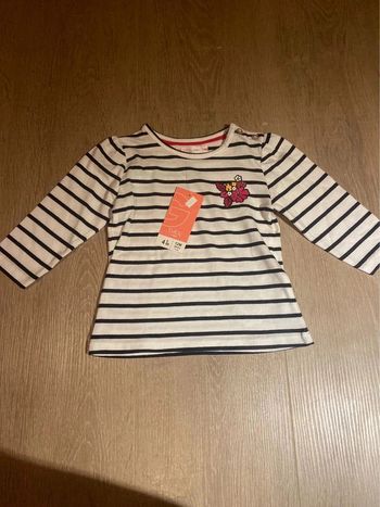 T-shirt manche longue neuf avec étiquette