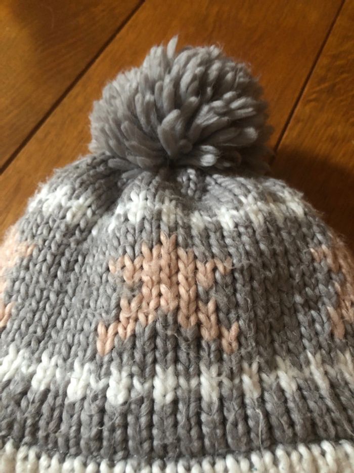 Bonnet pompon kiabi - photo numéro 2