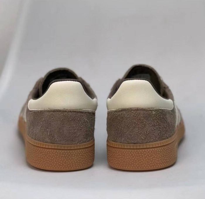 Baskets de  Adidas P36 - photo numéro 5