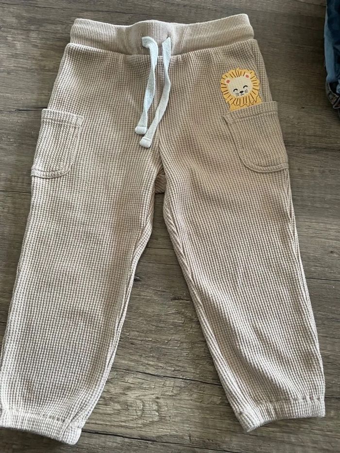 Lot 4 pantalons Garçon -18M- - photo numéro 2