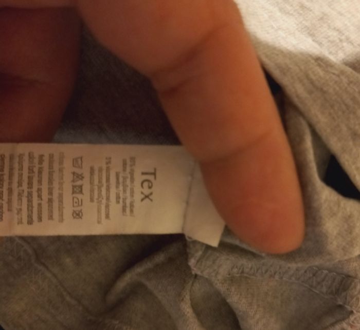 T-shirt enfant 5 ans - photo numéro 2