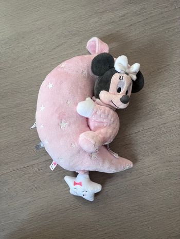 Doudou musical minnie fonctionnel en très bon état