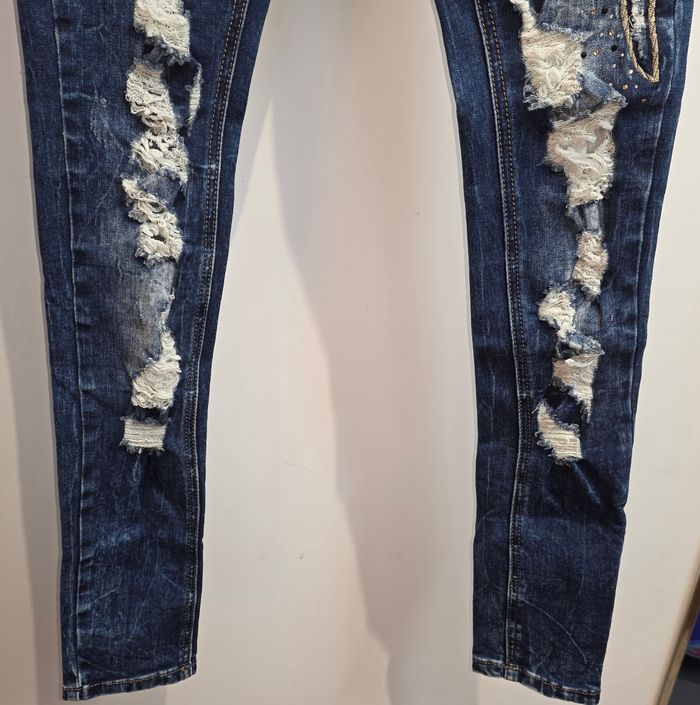 Jeans effet troué, strass/paillettes XS - photo numéro 4