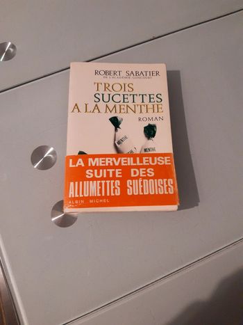 Trois Sucettes A la Menthe