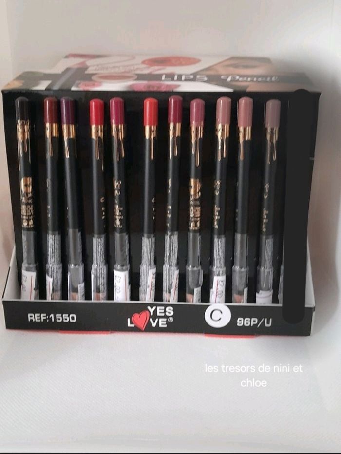 Crayon lèvres et yeux
