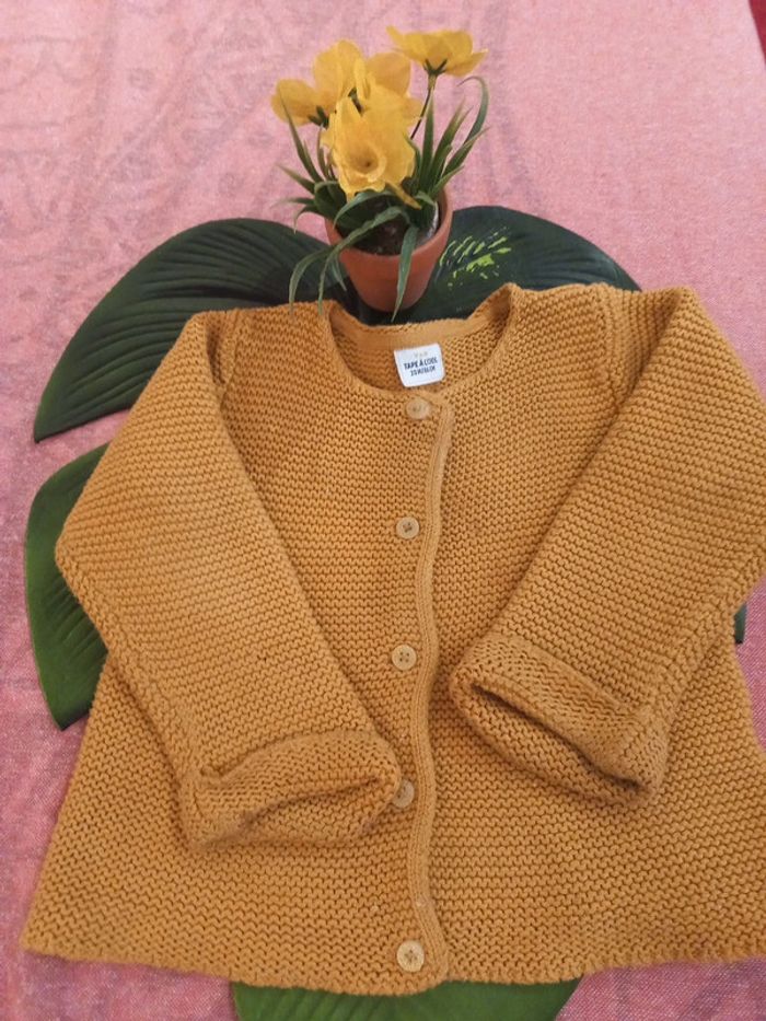 Joli pull noté 24 mois mais va jusqu'à 3 ans, ocre - photo numéro 2