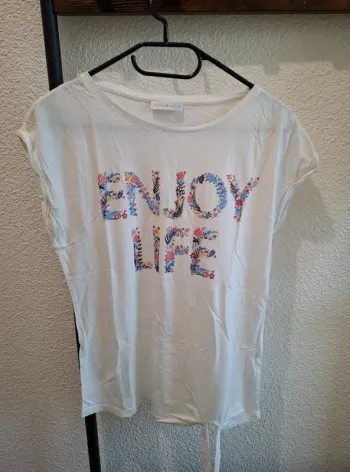 Tee-shirt sans manche