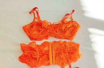 Soutien gorge 85D et Porte Jartelle T36