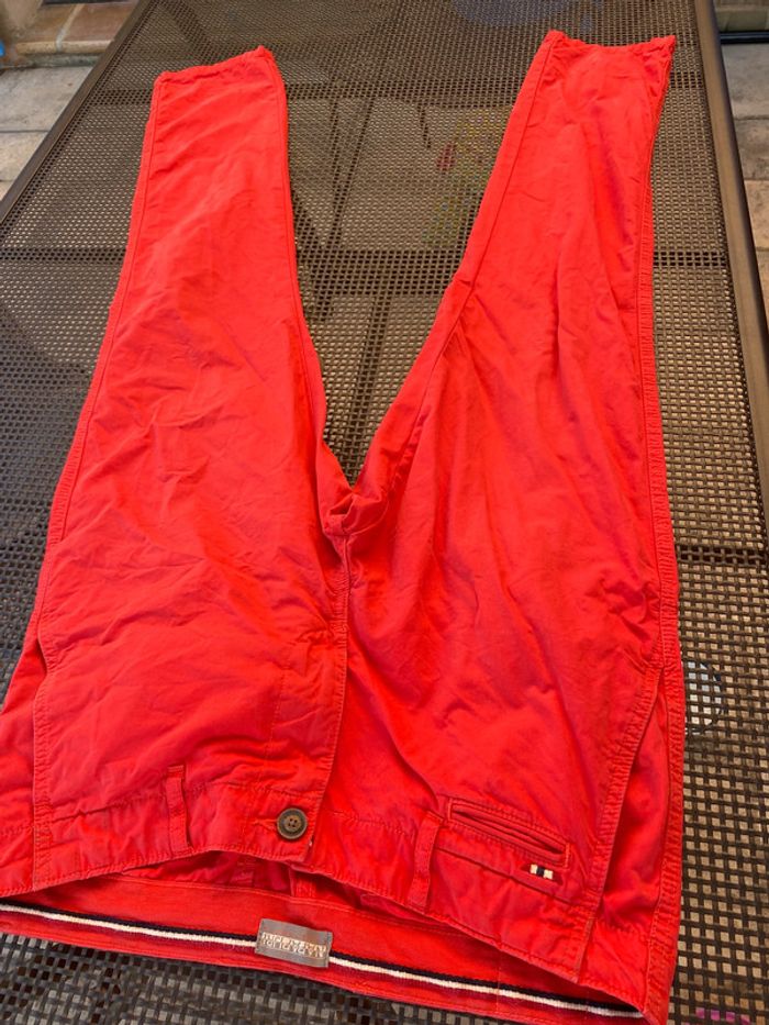 Superbe pantalon, Chino napapijri W. 33 et 34. - photo numéro 3