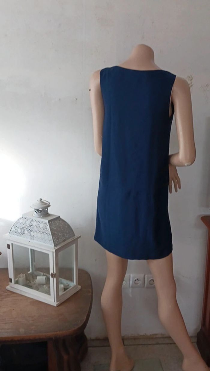 Robe 👗 taille 34 /xs zara basic - photo numéro 4