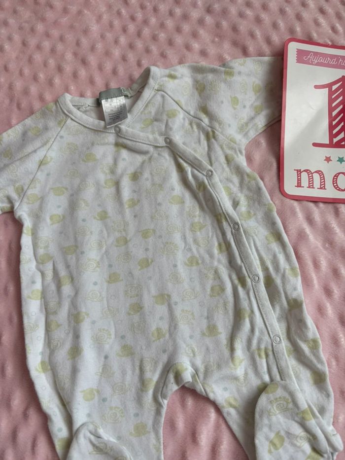 Pyjama 1 mois - photo numéro 2