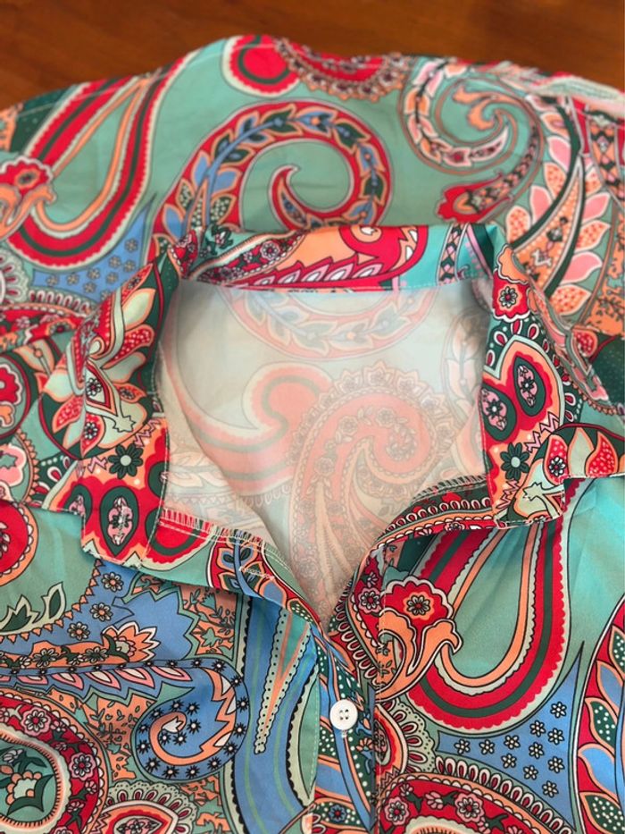 Chemise imprimé paisley multicolore tons turquoise, rouge et rose taille M - photo numéro 4