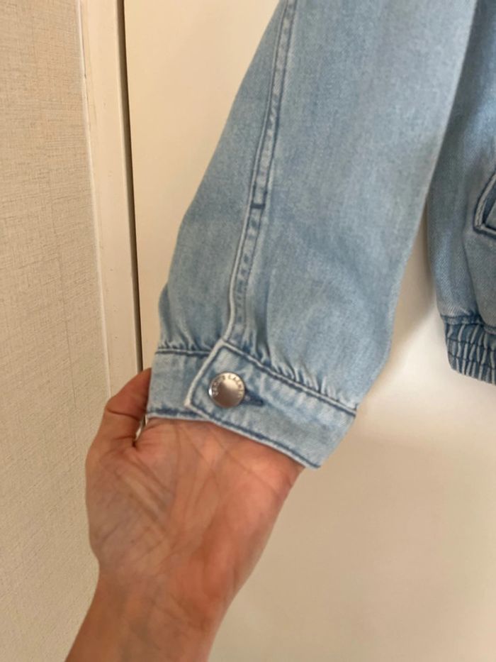Veste en jean over size - photo numéro 4