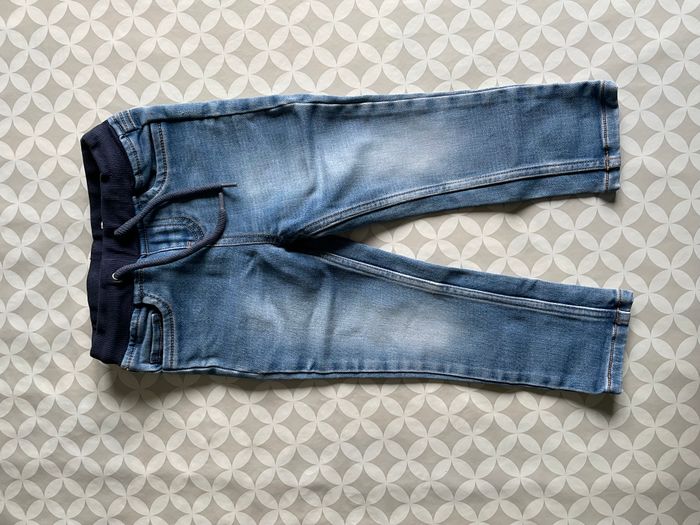 Lot 2 jeans garçon 2 ans – Excellent état - photo numéro 4