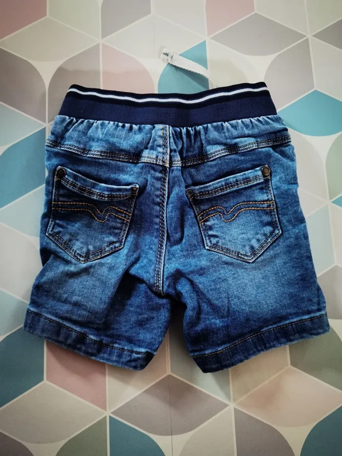 D4588 - short garçon 12 mois - photo numéro 3