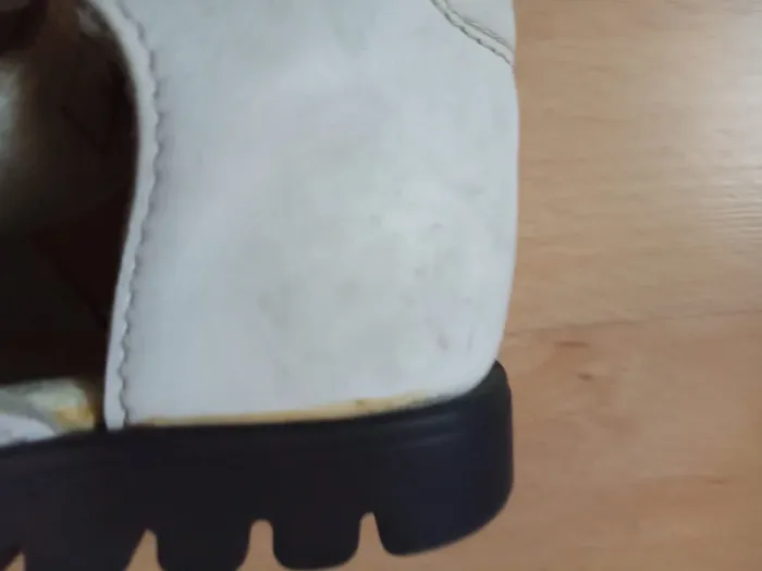 Chaussure 🔄 - photo numéro 4