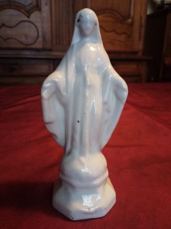 Ancienne vierge en biscuit hauteur 18 cm (n°2)